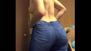 phat ass whore styling mom jeans